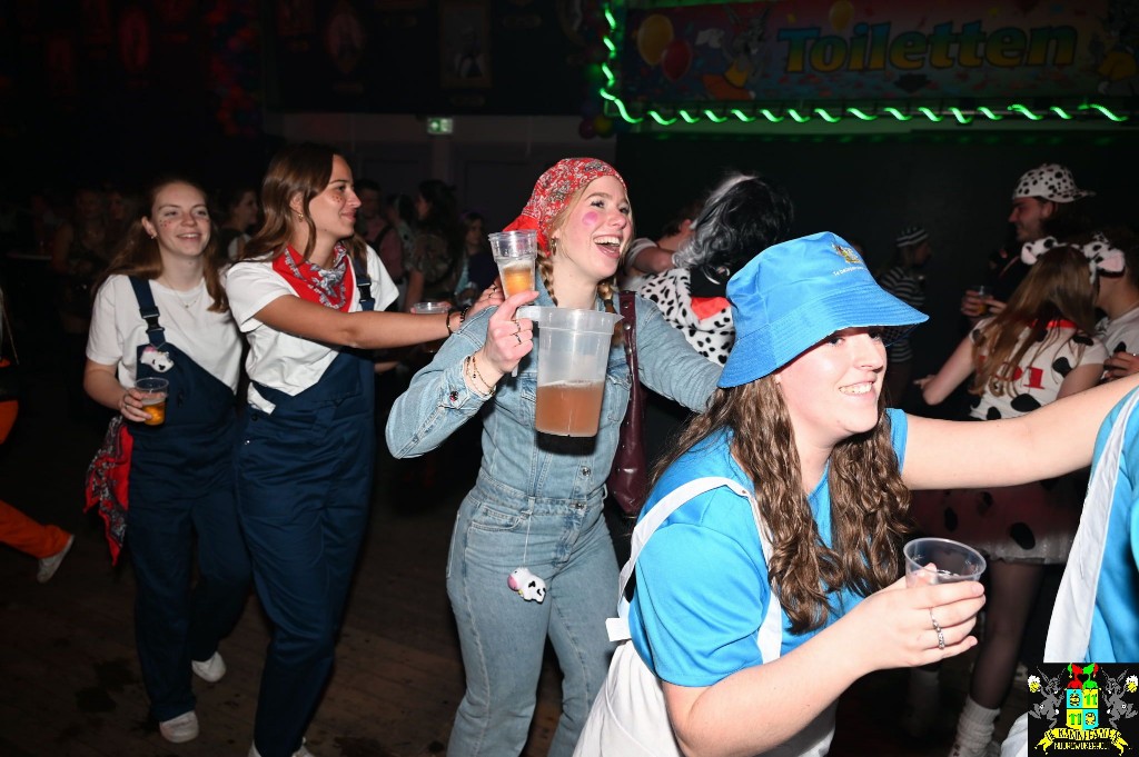 ../Images/Opwarmbal 2026 085.jpg